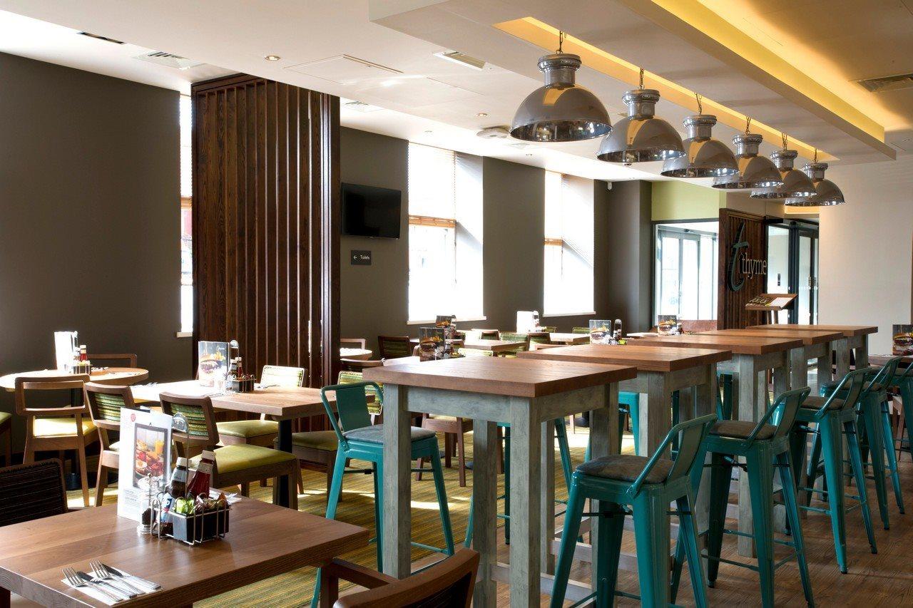 Premier Inn Perth City Centre ภายนอก รูปภาพ